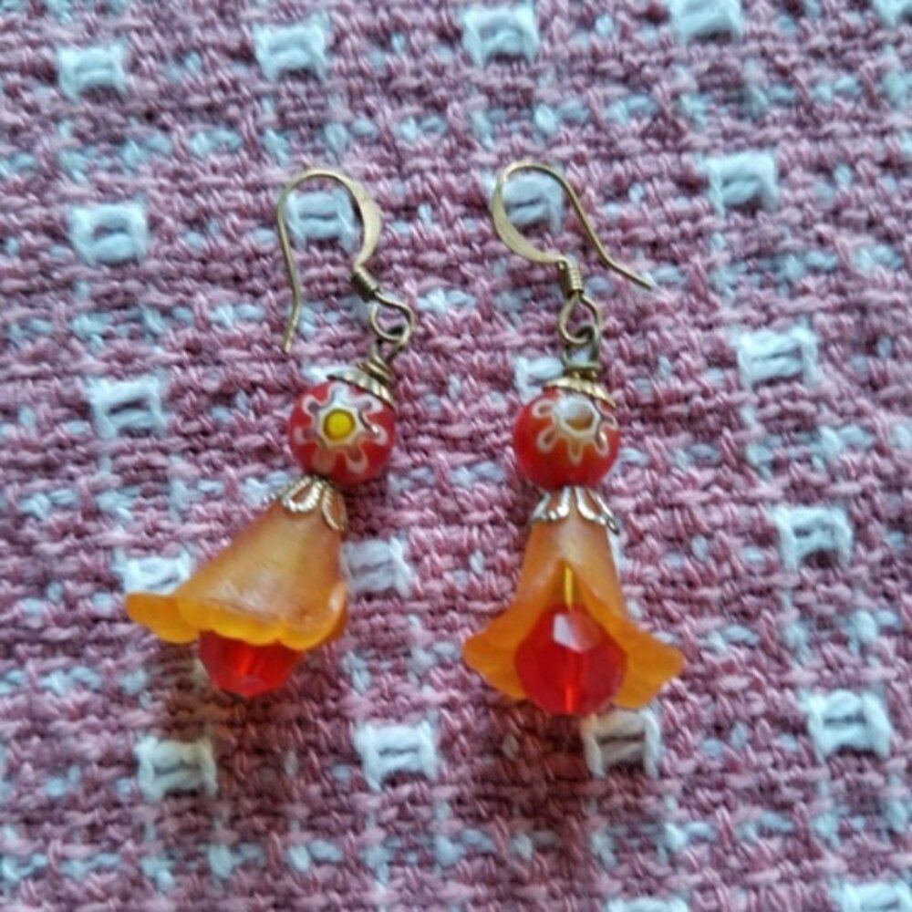 2 items - Vintage Murano earrings and Beaded fashion necklace